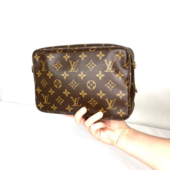 Authentic Louis Vuitton monogram crossbody bag - Picture 6 of 16